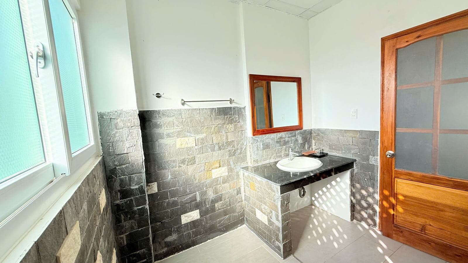 rooms-deluxe-room
