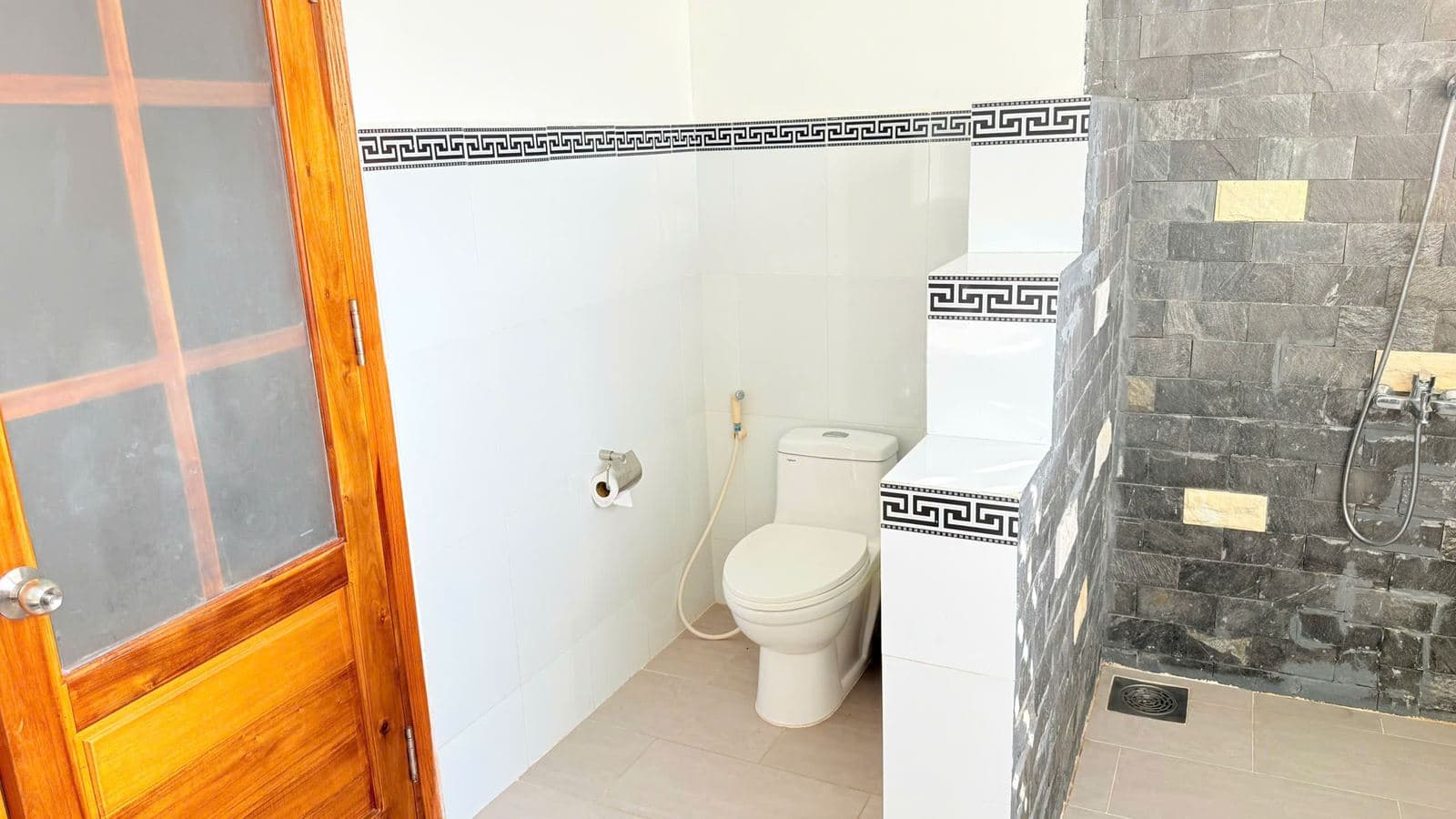 rooms-deluxe-room