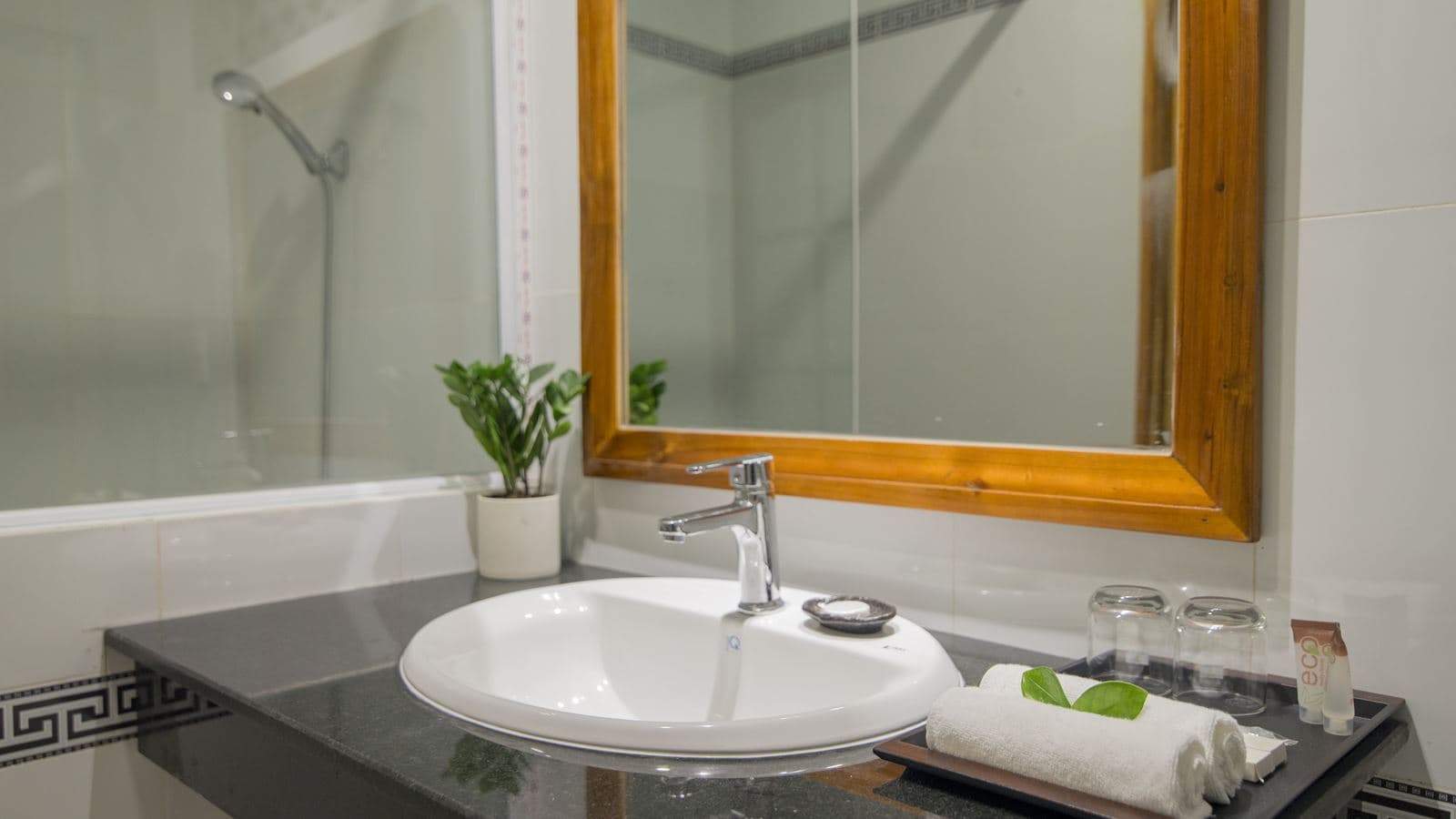 rooms-deluxe-room