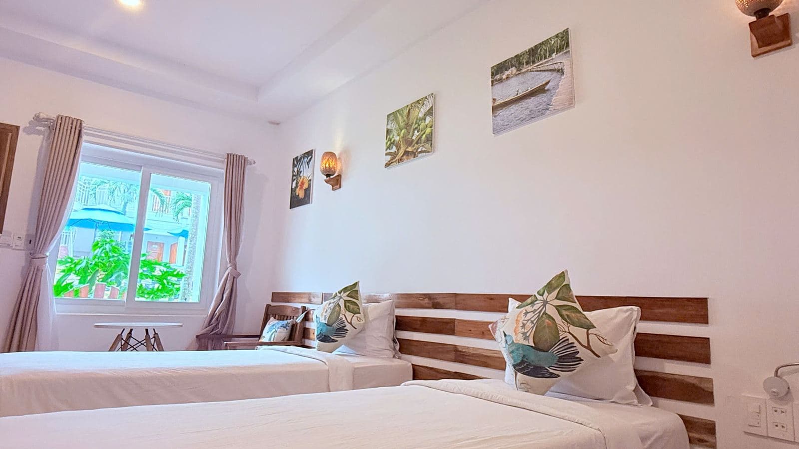rooms-standard-room