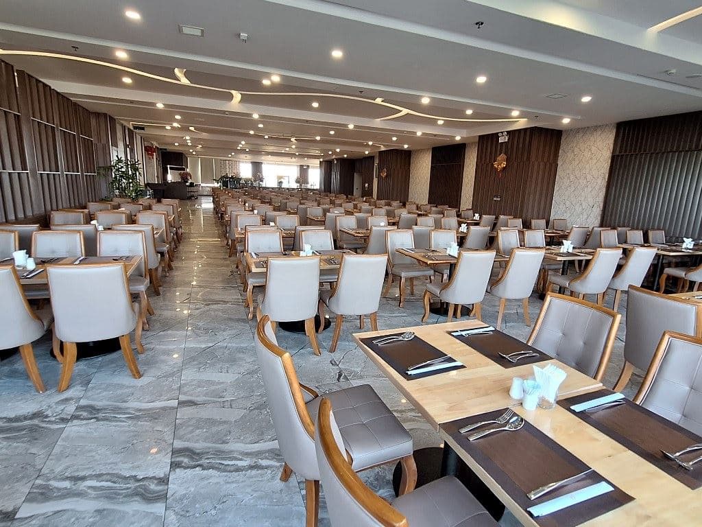 restaurants-restaurants