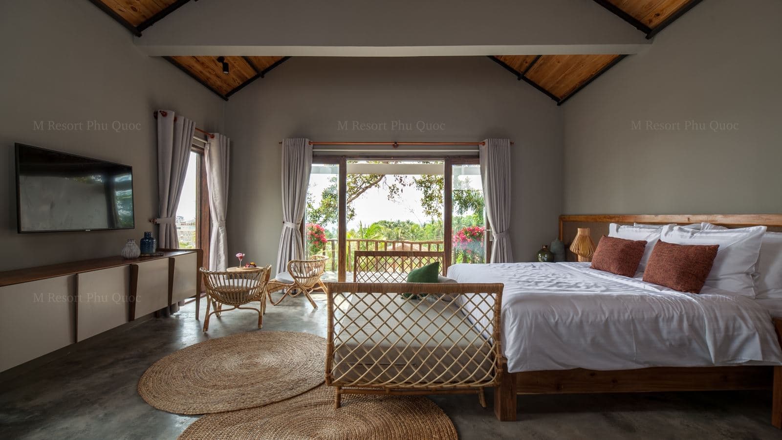 rooms-m-house