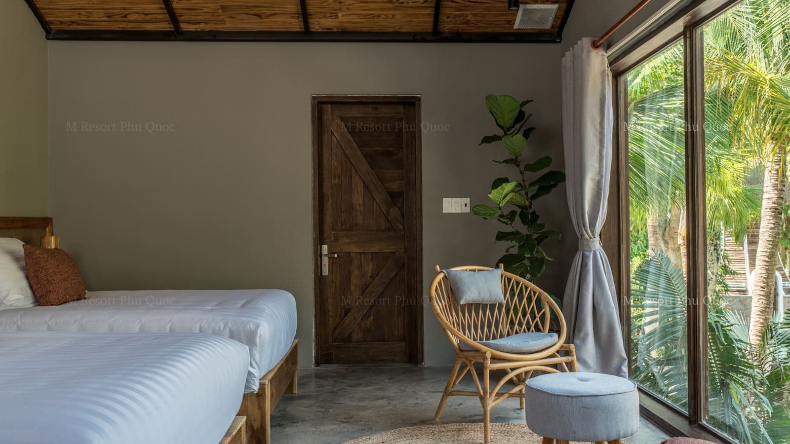 rooms-m-house