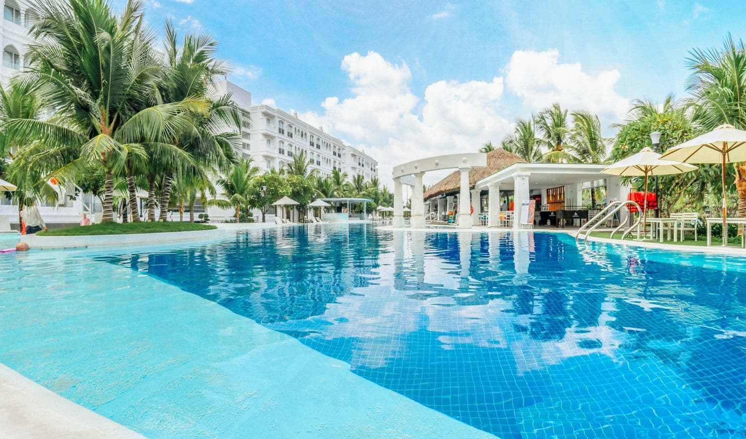pools-outdoor-pool