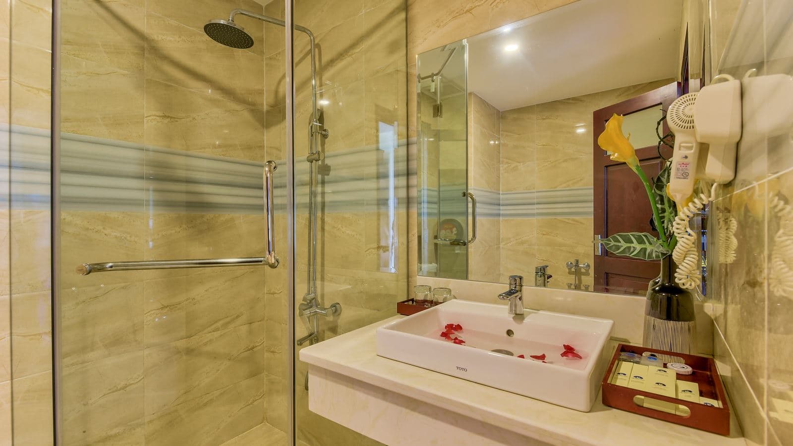 rooms-suite-sea-view-with-balcony-child-without-extra-bed