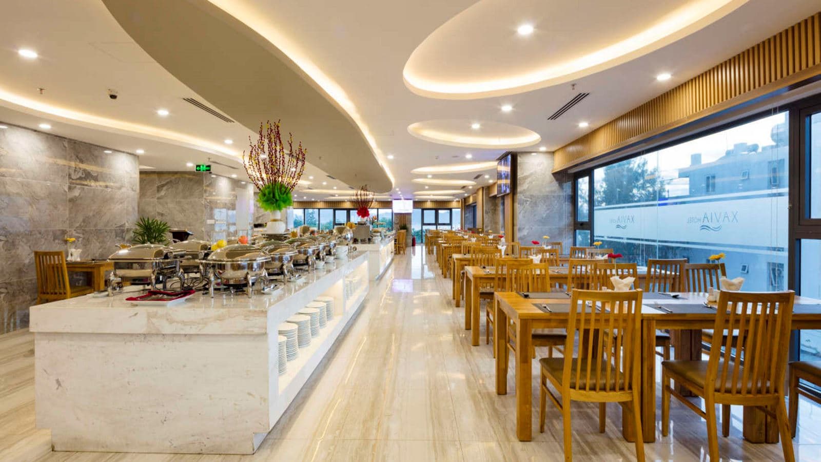 restaurants-huong-cang-restaurant