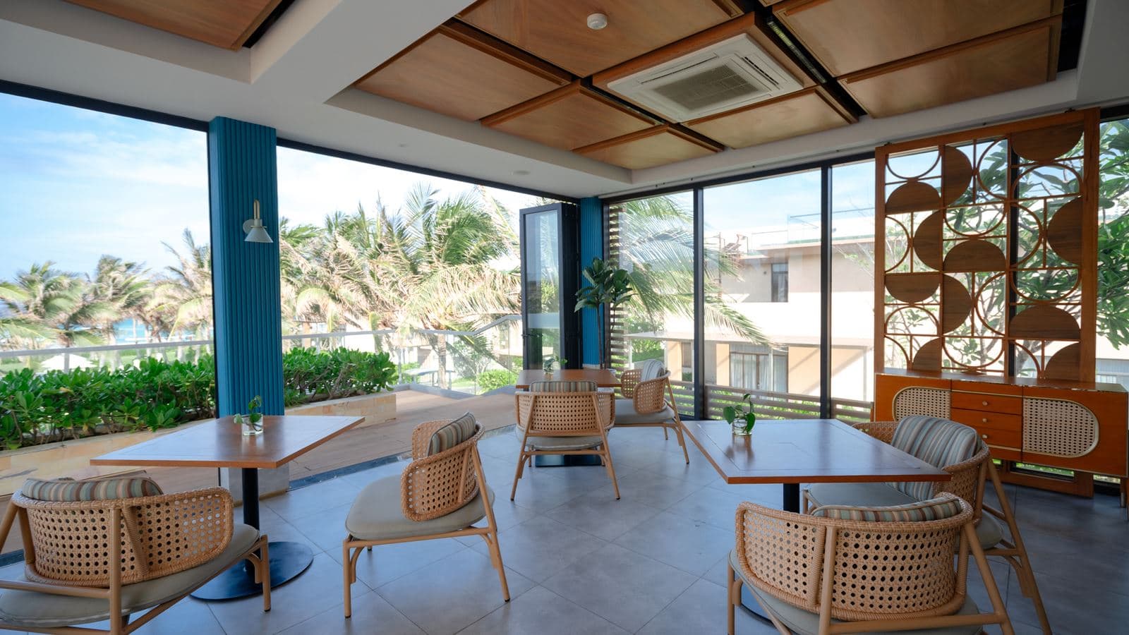 bars-breeze-bar