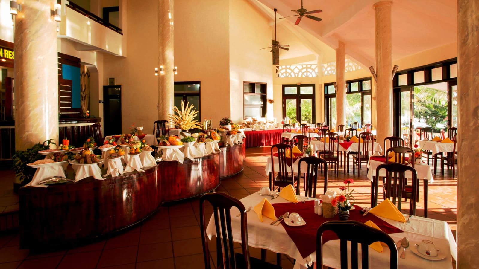 restaurants-restaurant
