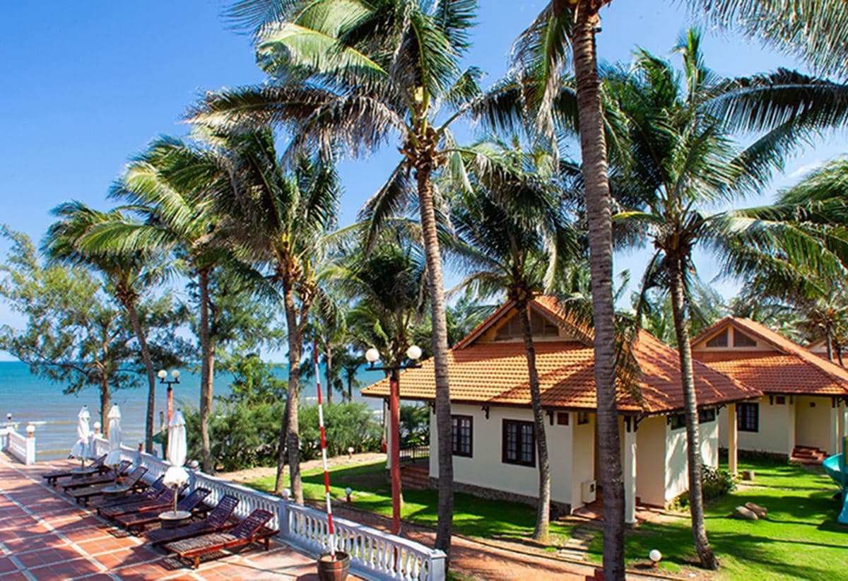 rooms-bungalow-beachfront
