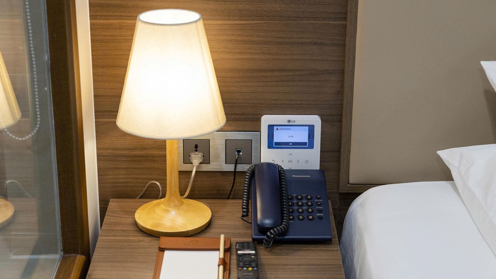 rooms-superior-room