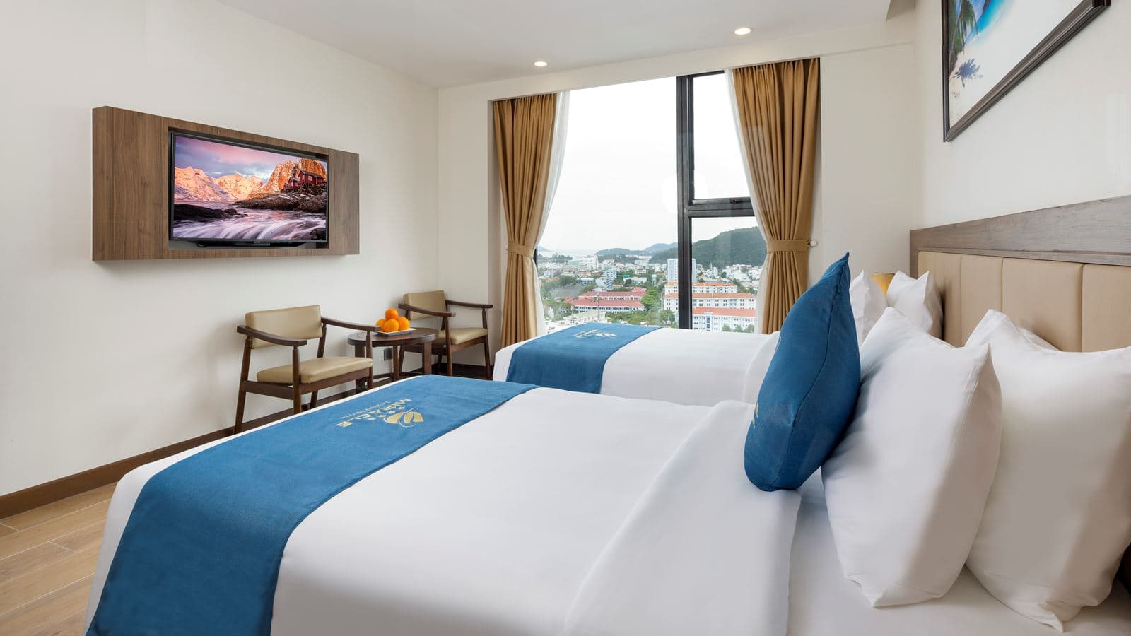rooms-deluxe-room