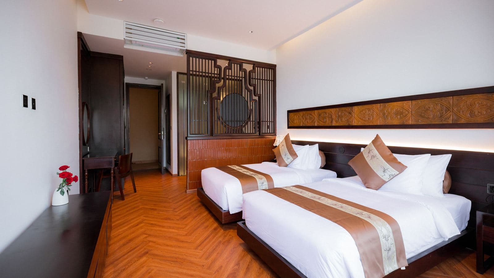 rooms-ocean-breeze