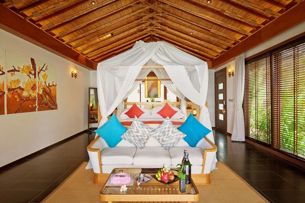 rooms-pool-villa-1-bedroom-oceanview