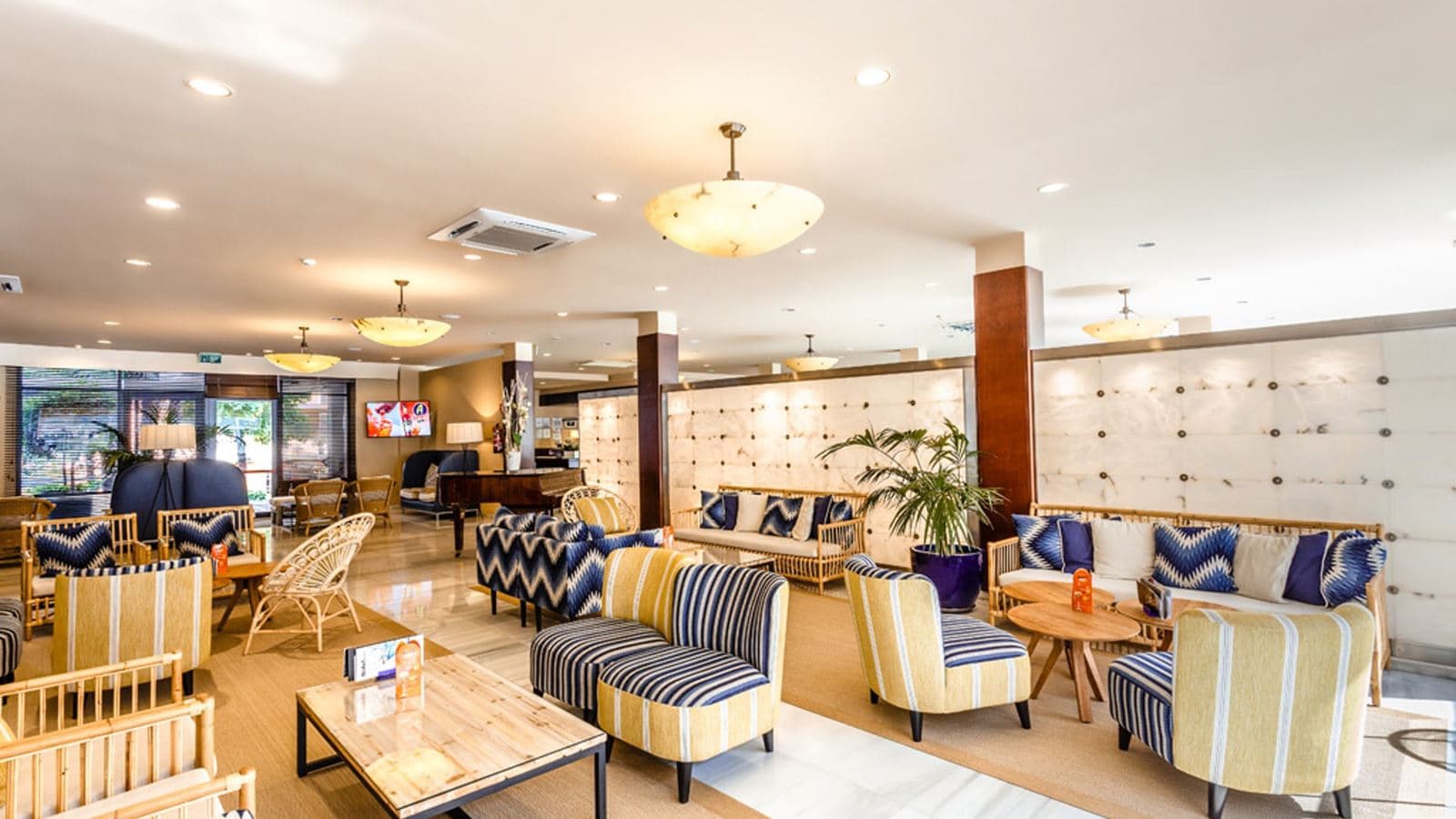 bars-lobby-bar