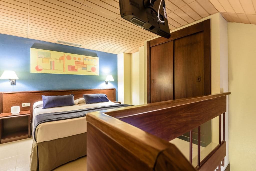 rooms-duplex-room-balcony-or-terrace