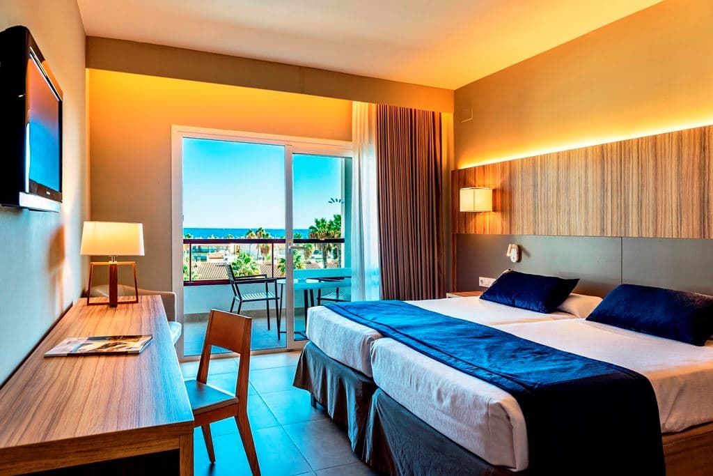 rooms-standard-room-balcony-or-terrace-room-single-use