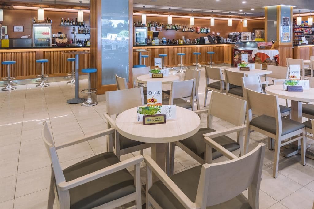 bars-main-bar