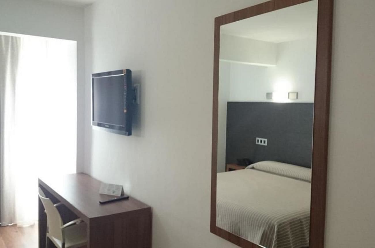 rooms-standard-room