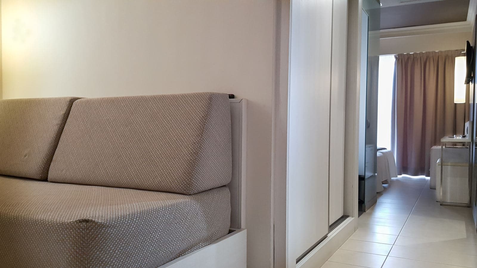 rooms-family-room