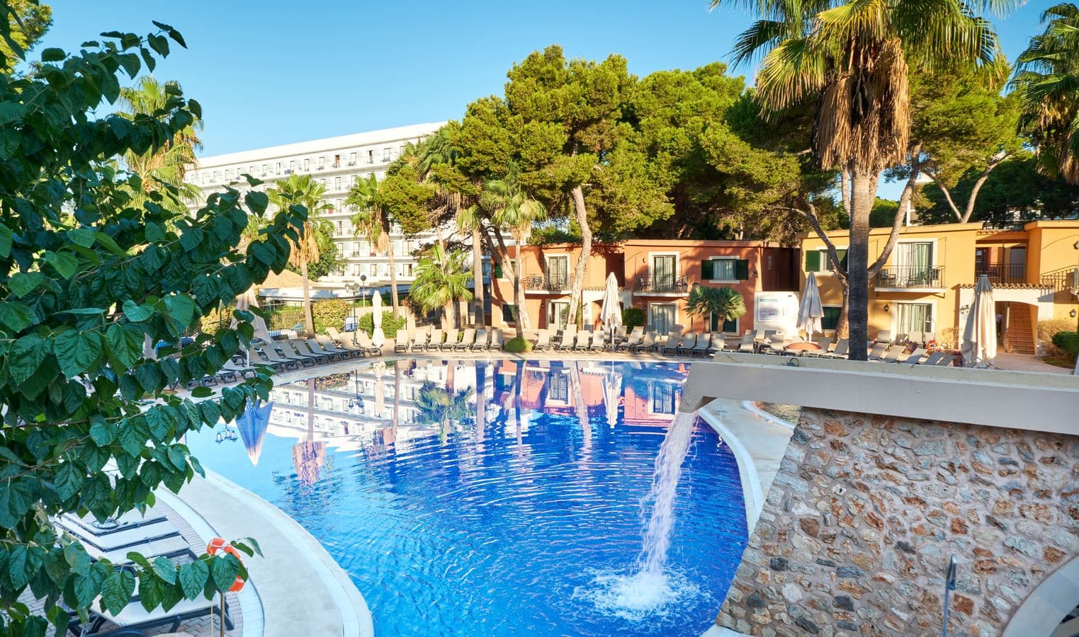 pools-outdoor-pool