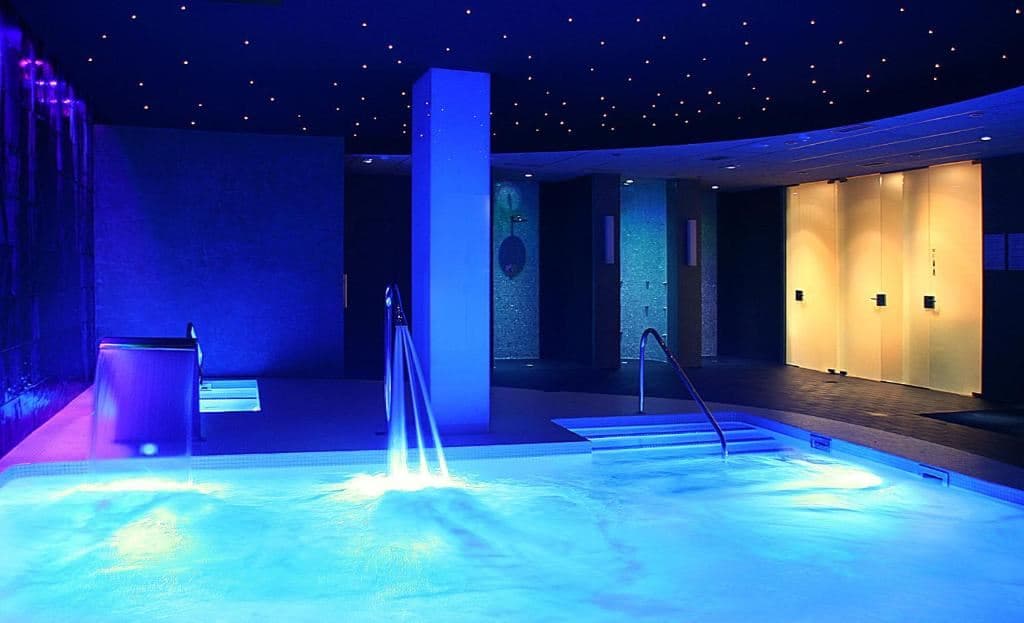 pools-indoor-pool