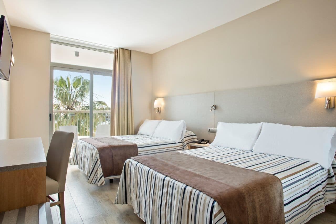 rooms-standard-single-use-balcony-or-terrace
