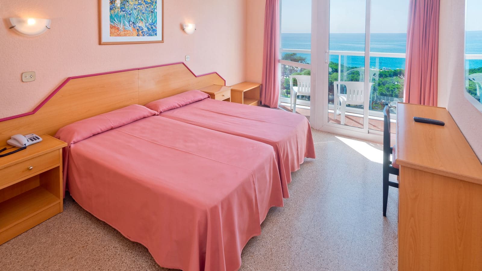 rooms-quadruple-balcony-or-terrace