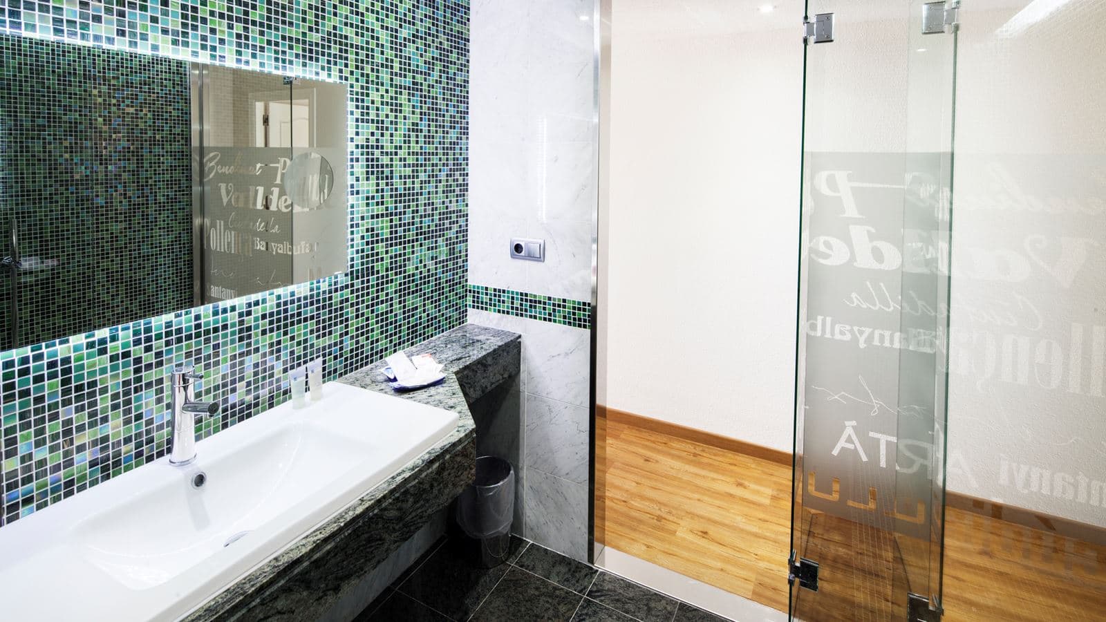 rooms-junior-suite