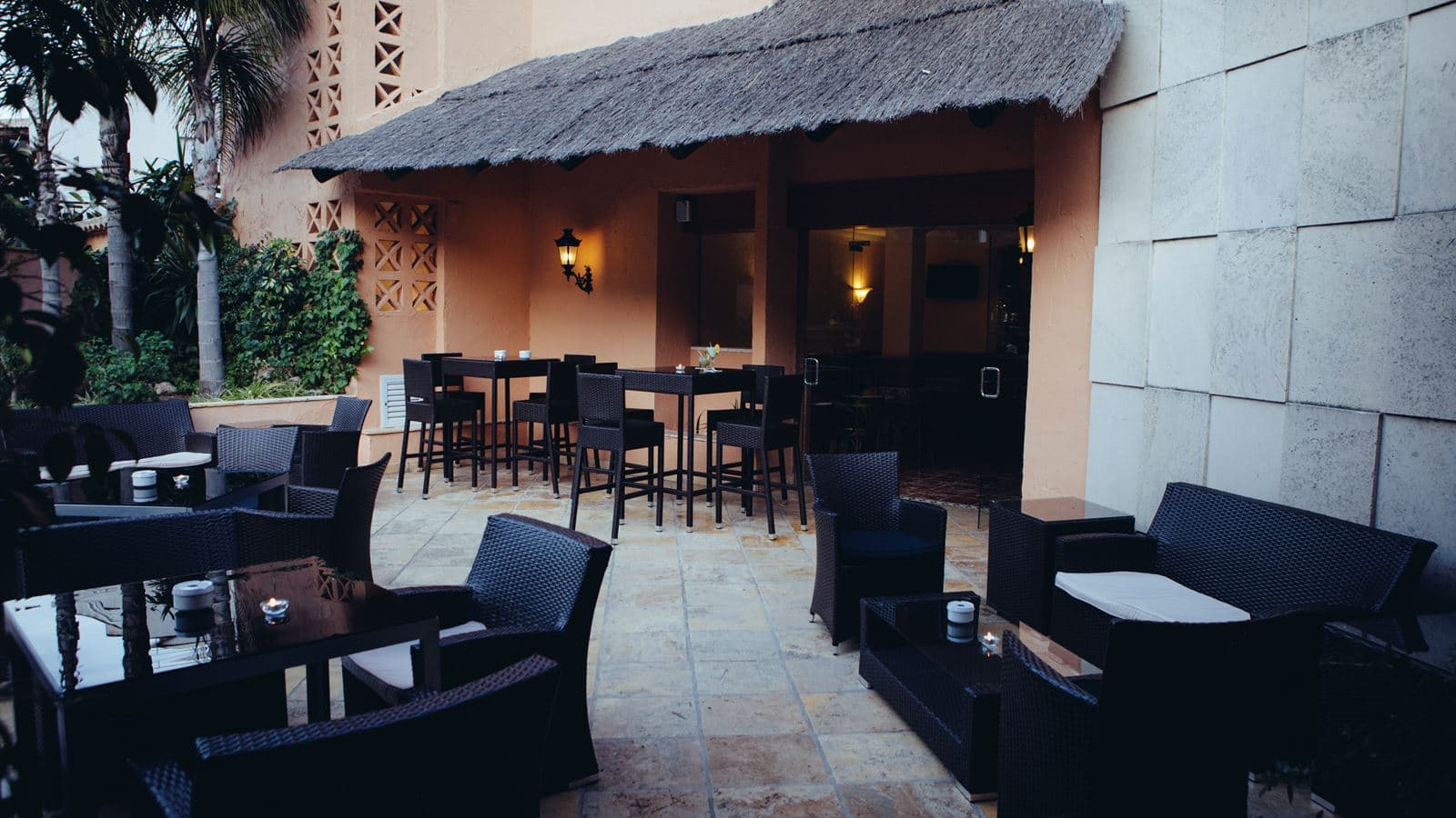 bars-bar-pergola
