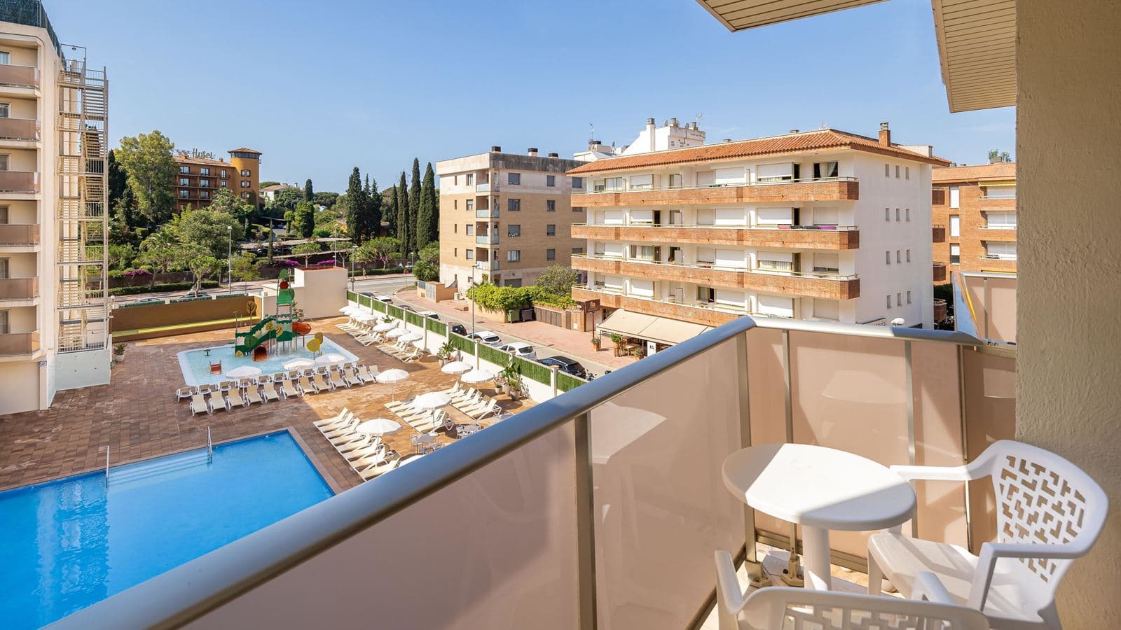 rooms-twin-pool-view-room-balcony-or-terrace