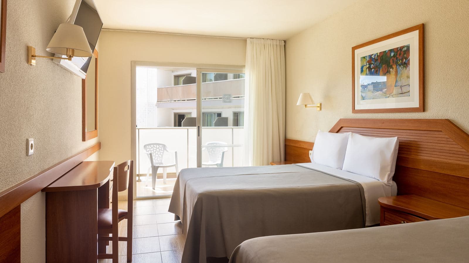 rooms-quad-room