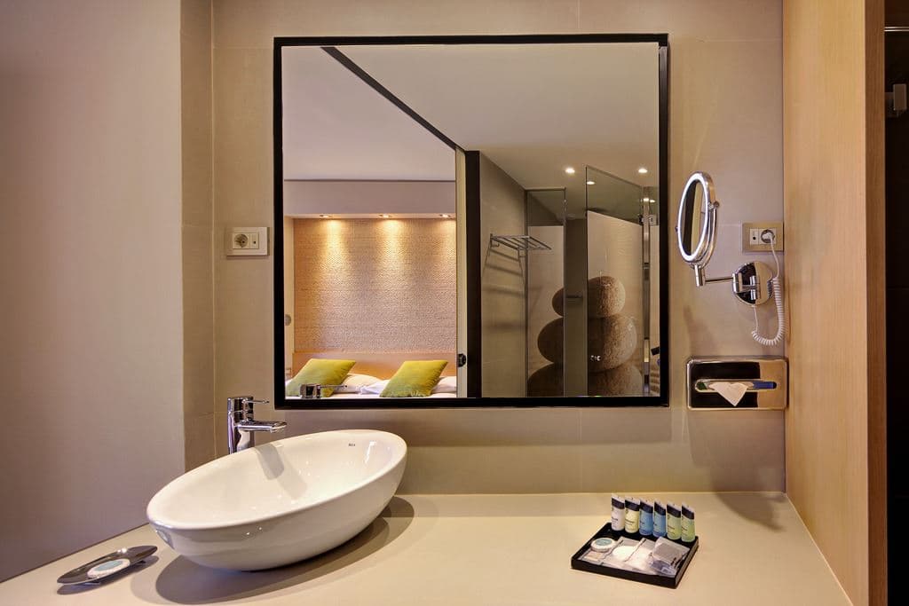 rooms-doubletwin-sea-view-balcony-or-terrace
