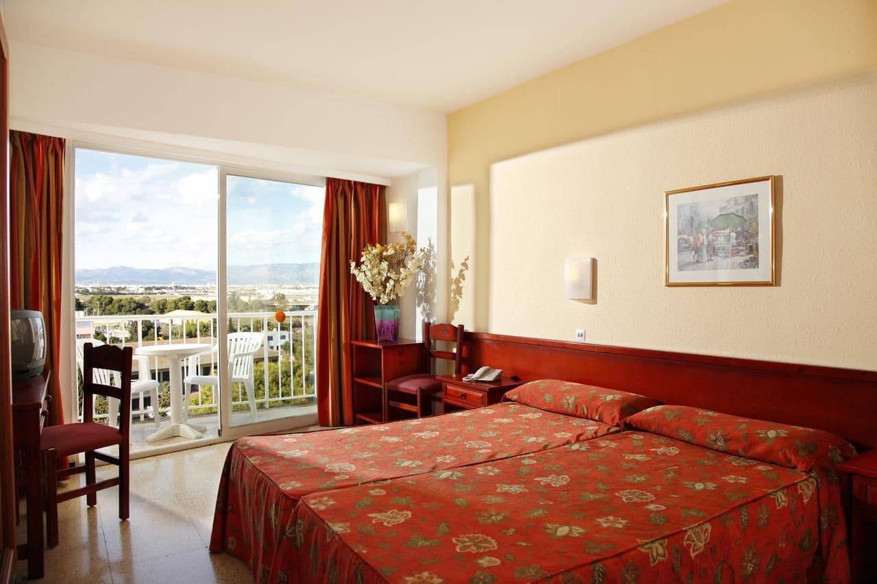 rooms-room-double-balcony-or-terrace