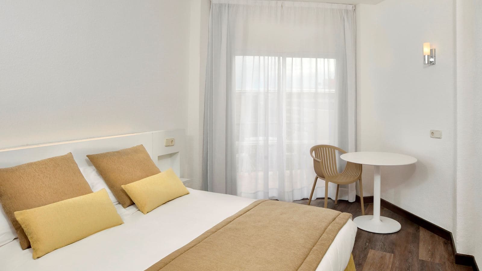 rooms-double-room