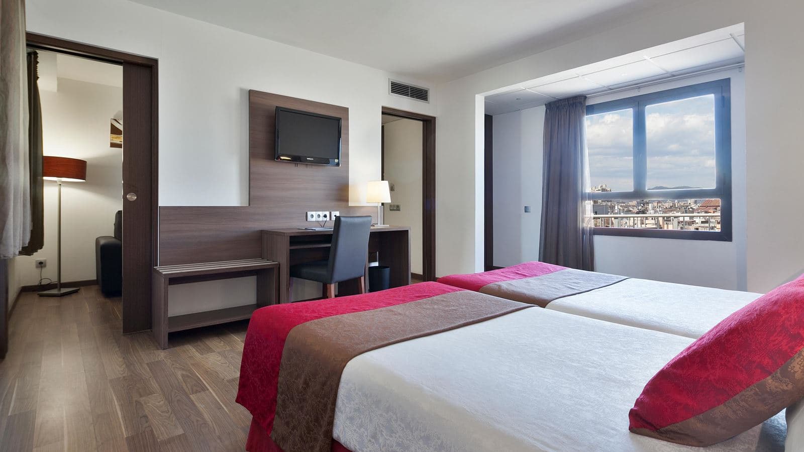 rooms-superior-room