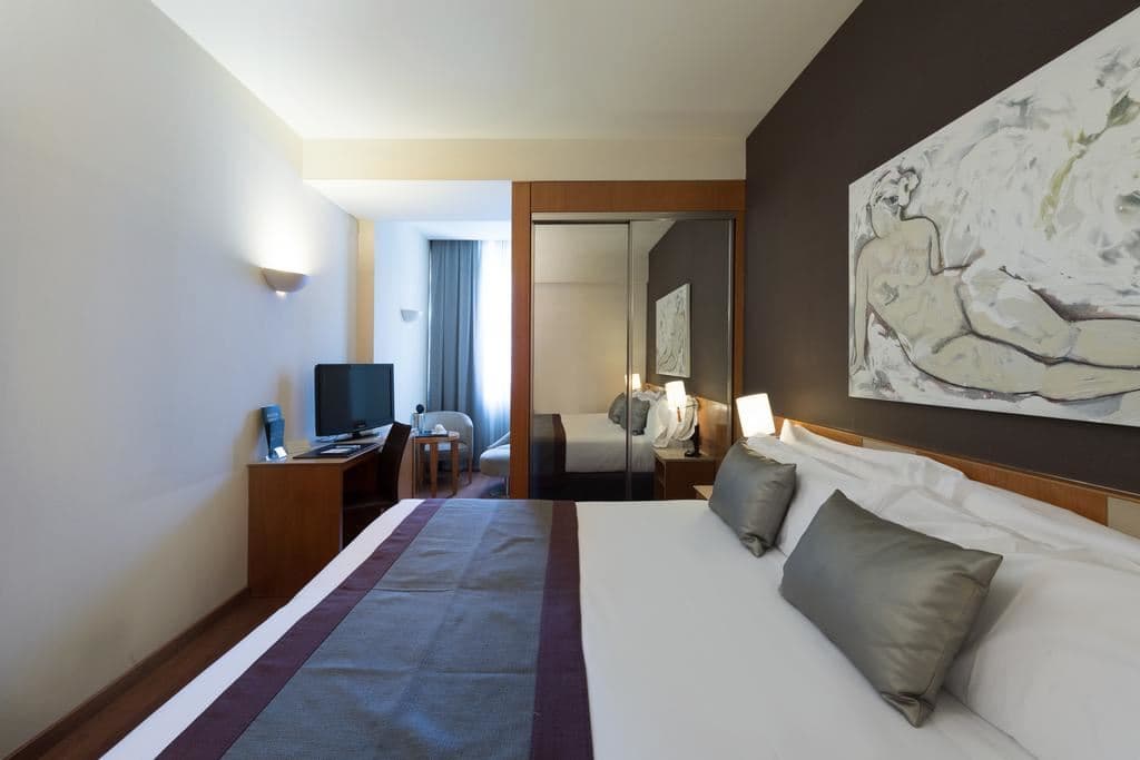 rooms-standard-room