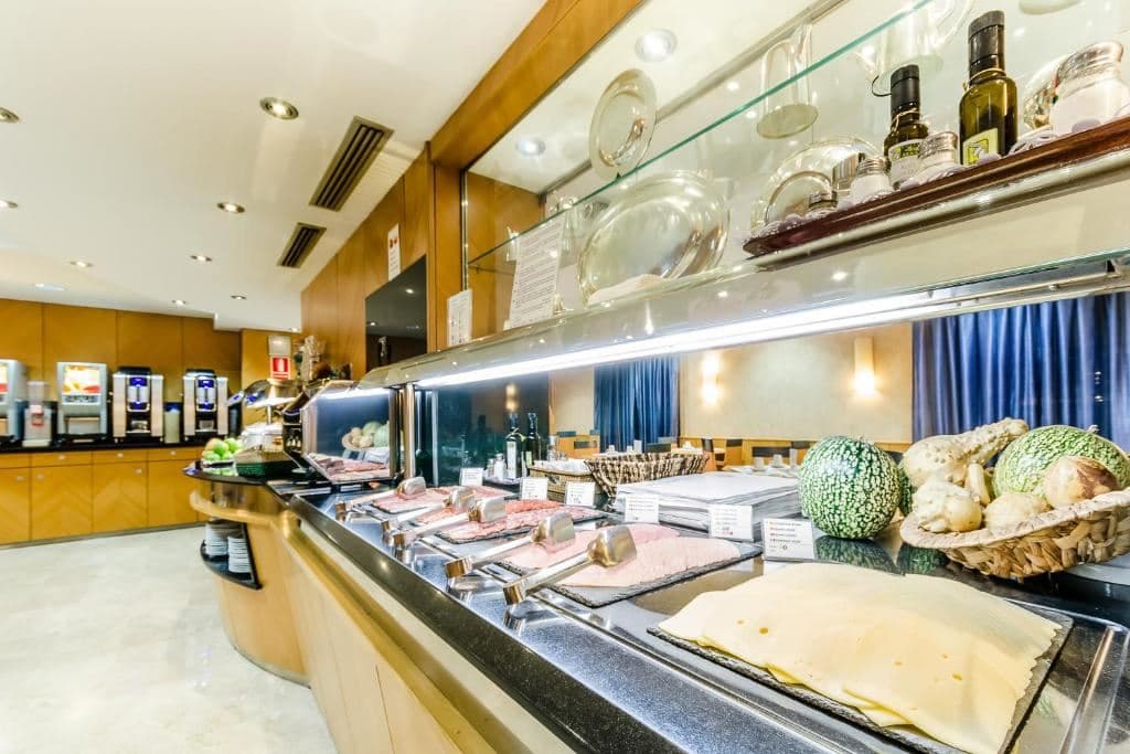 restaurants-restaurants