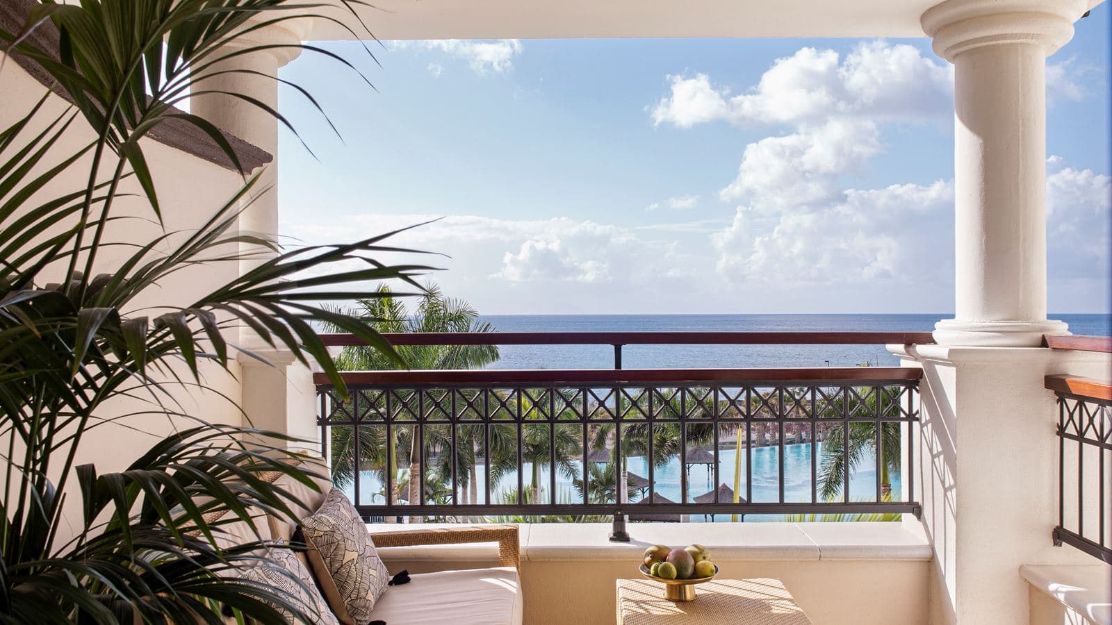 rooms-double-deluxe-sea-view