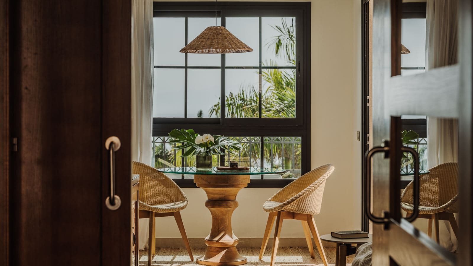 rooms-double-deluxe-sea-view