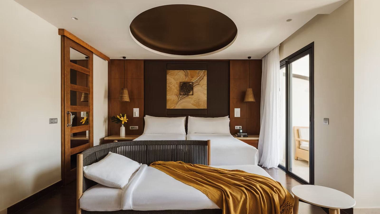 rooms-red-level--two-bedroom-master-suite