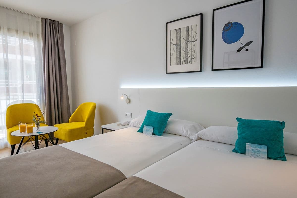 rooms-premium-room