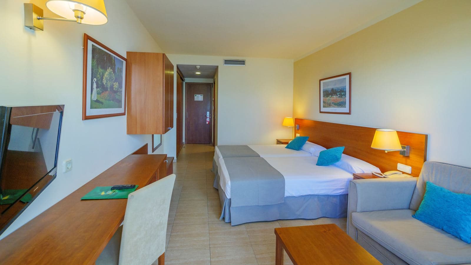 rooms-standard-room