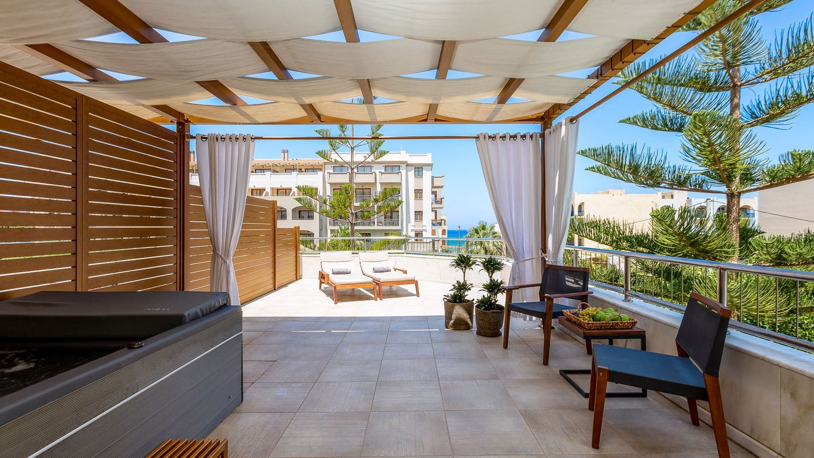 rooms-premium-suite-family-with-jacuzzi
