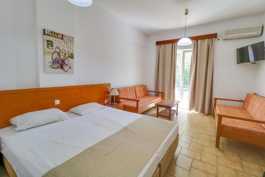 rooms-triple-room