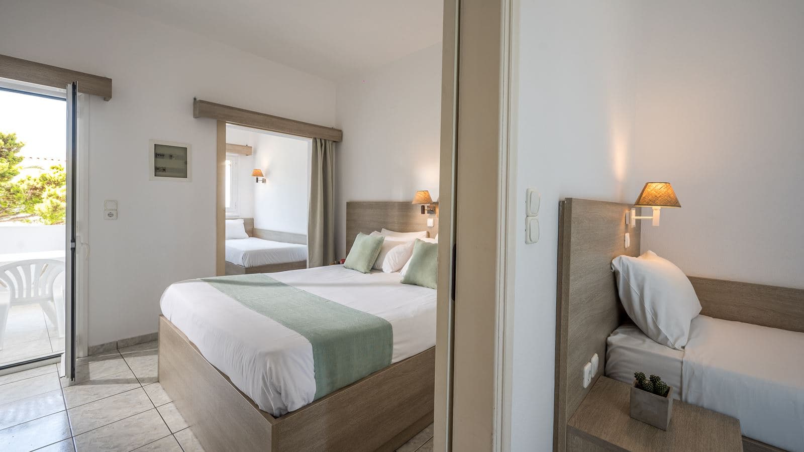 rooms-family-room