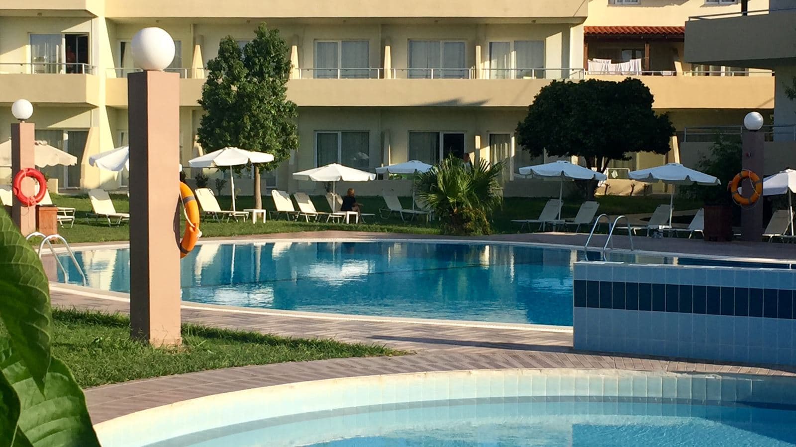 pools-outdoor-childrens-pool