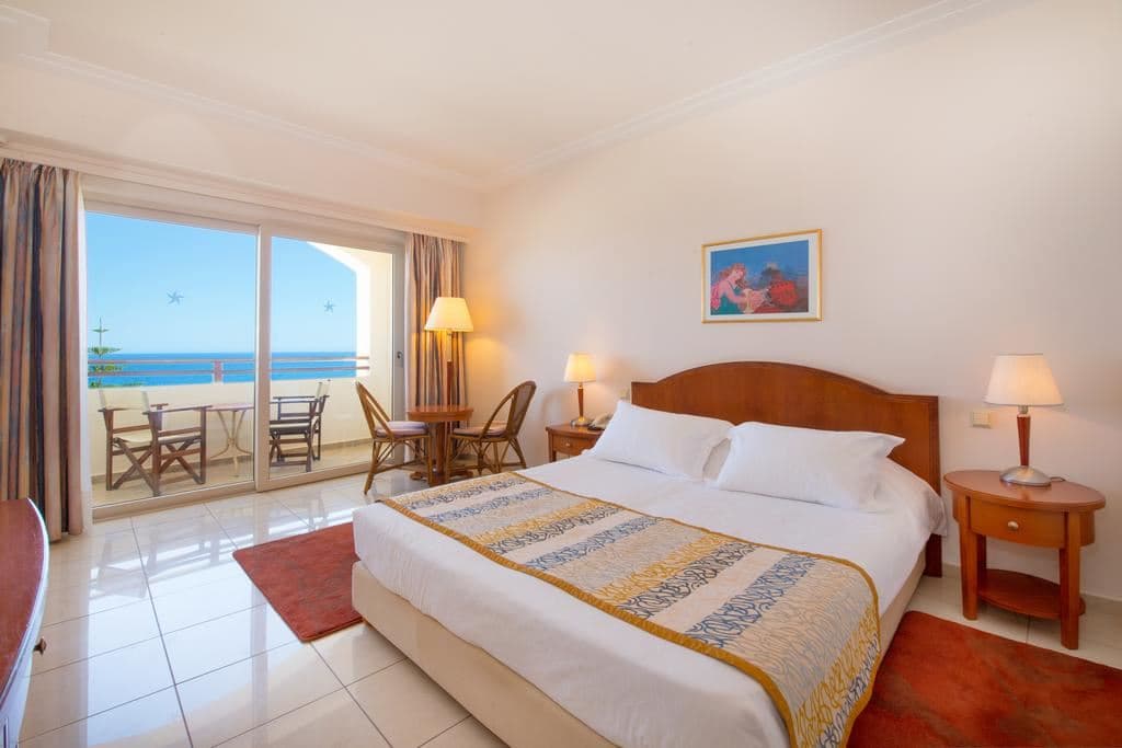 rooms-family-bungalow-waterfront