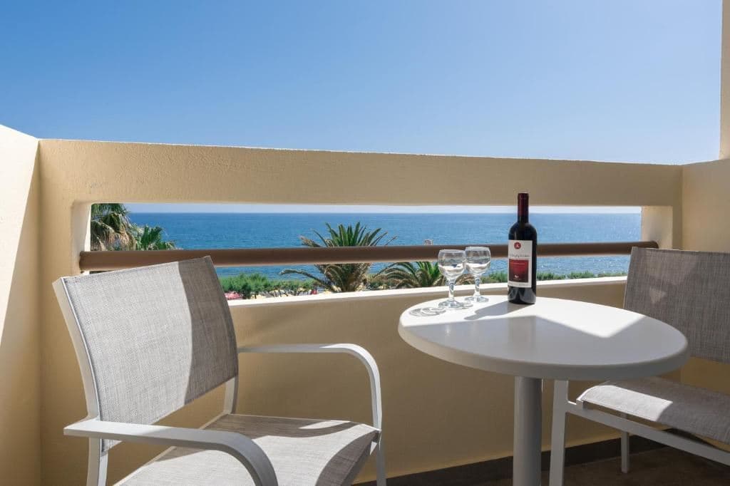 rooms-double-room-sea-view