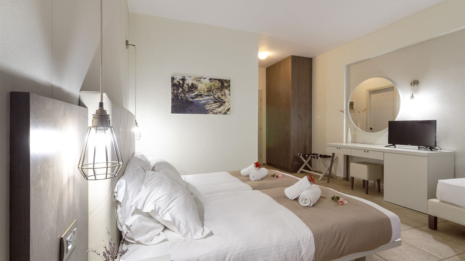 rooms-triple-room