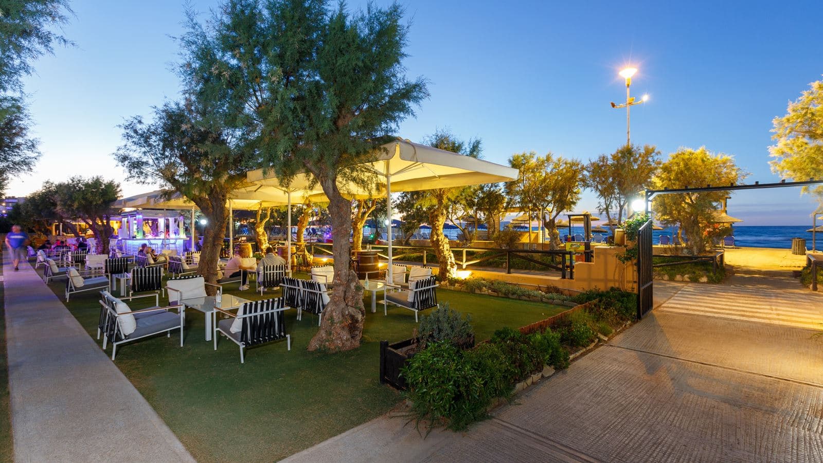 bars-street-bar
